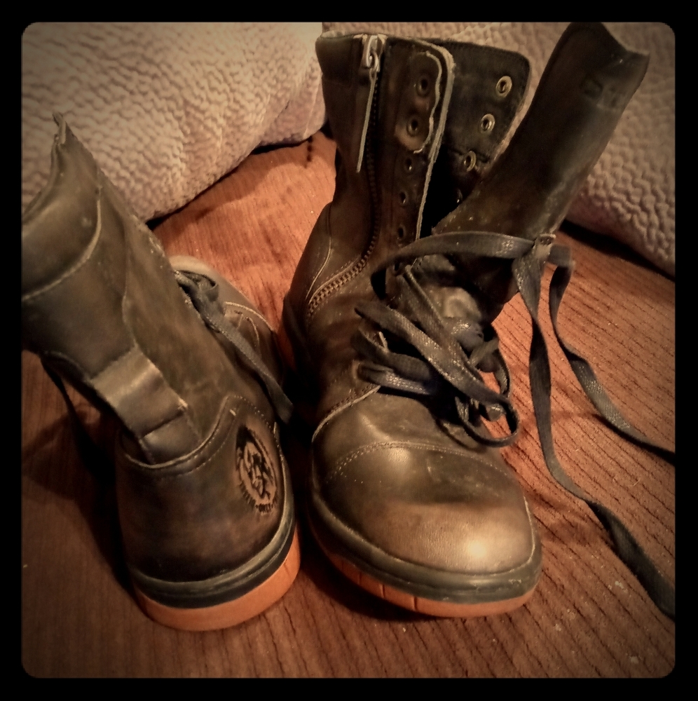 Lace up Diesal boots